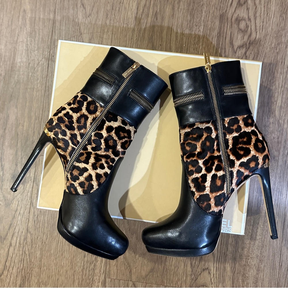 Michael Kors Boots with Real Fur Hairs